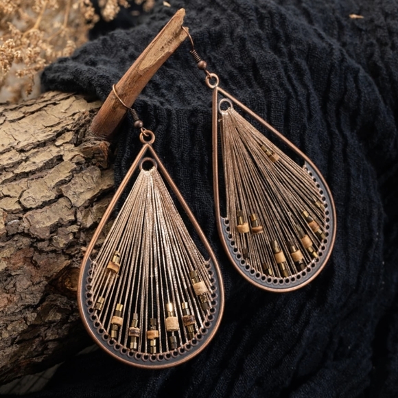 🔹️Water Drop Boho Fan Gold Thread Earrings - Picture 5 of 5